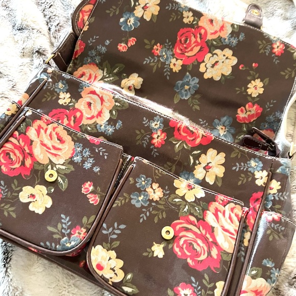 Cath Kidston Brown Floral Crossbody Messenger Bag with Cream Strap - Picture 3 of 9